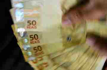  Receita paga lote da malha fina do Imposto de Renda de março 